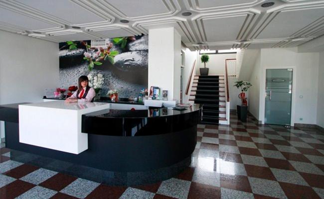 Hotel Adelma Hoznayo Εξωτερικό φωτογραφία