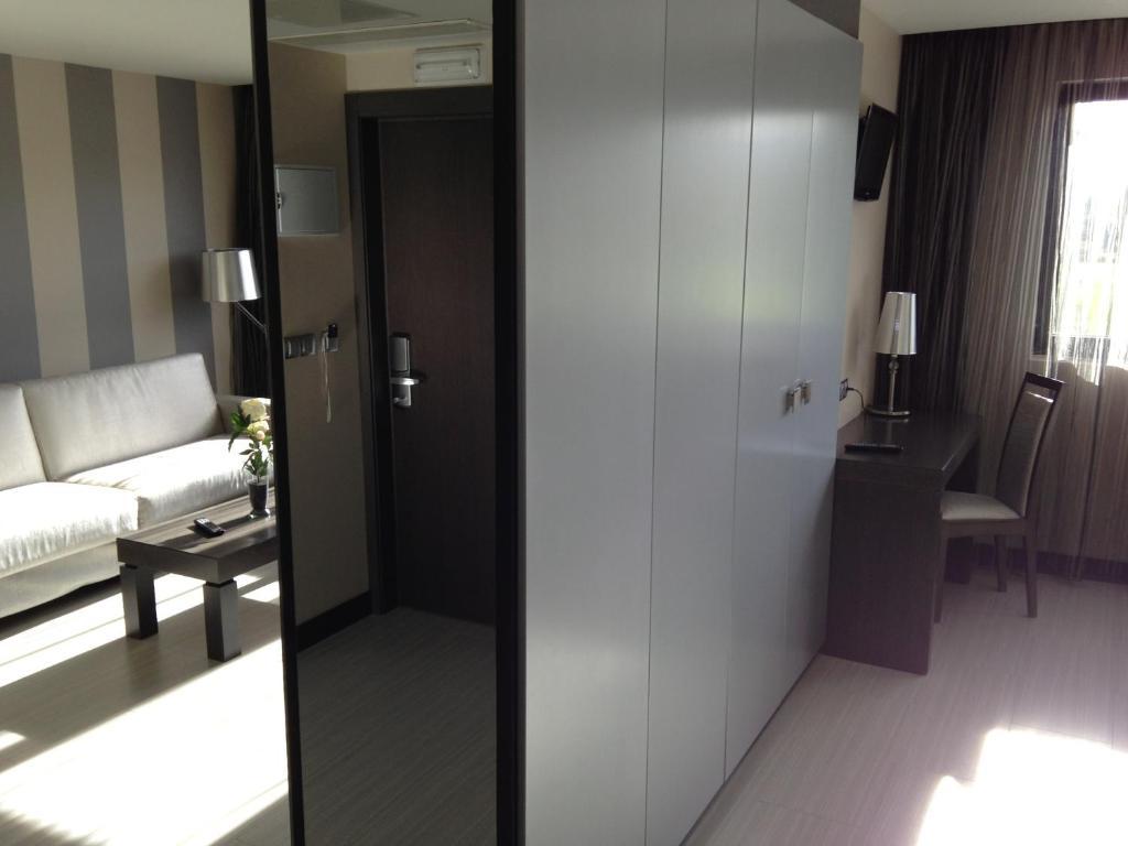 Hotel Adelma Hoznayo Δωμάτιο φωτογραφία